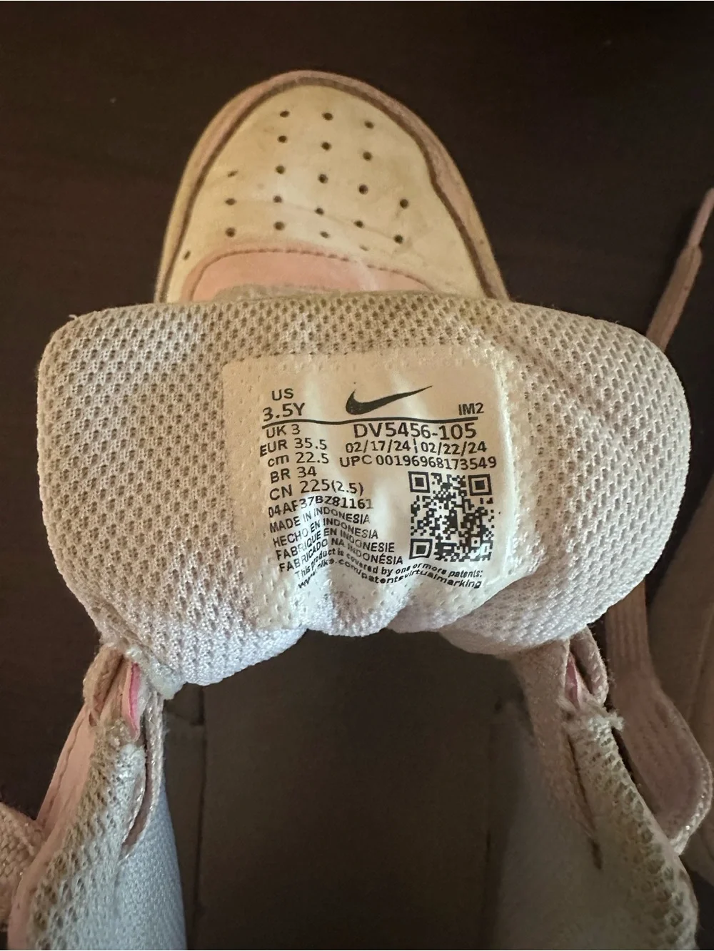 Nike Kids Pink and White Low-Top Sneakers